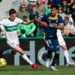 La denuncia racista de El Hilali que paró tres minutos el Elche-Espanyol por el insulto de Rafa Mir: "Viniste en patera"