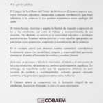 Escándalo en Michoacán por un baile de estudiantes con armas de utilería y fotos de alcaldes asesinados