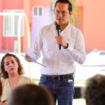 Logra Chepe Guerrero acuerdos con vecinos de “Villas de Camino Real”