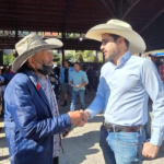 Bloqueos carreteros, por falta de contrapesos: Agustín Dorantes