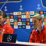 Simeone tira de ironía ante la prensa inglesa sobre sus supersticiones: "Cambiamos de hotel porque es más barato"