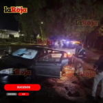 RESCATAN A CONDUCTORA ATRAPADA EN EL RÍO SANTIAGO BAJO EL PUENTE NARANJA