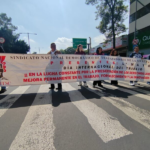 Trabajadores de Cultura cierran avenida Chapultepec
