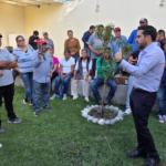 Se reúne Agustín Dorantes con vecinos de Colinas de Santa Cruz