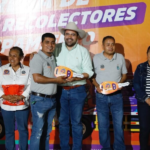 Entrega Gaspar Trueba camiones recolectores y equipamiento a Servicios Públicos Municipales 