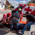 Motociclista resulta lesionado tras ser atropellado en 5 de Mayo y Vicente Suárez