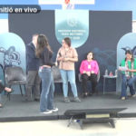 Alumnas de la prepa UAQ Jalpan se manifiestan durante presentación de candidaturas a Rectoría