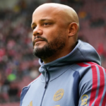 Kompany está estable tras desplomarse durante un entrenamiento pero tardará semanas en recuperarse "y no días"