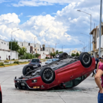 Vuelca conductor en Fuentes de Balvanera