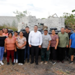Entrega Gaspar Trueba Tinacos a Familias de La Esperanza y Anuncia Apoyos para Urecho